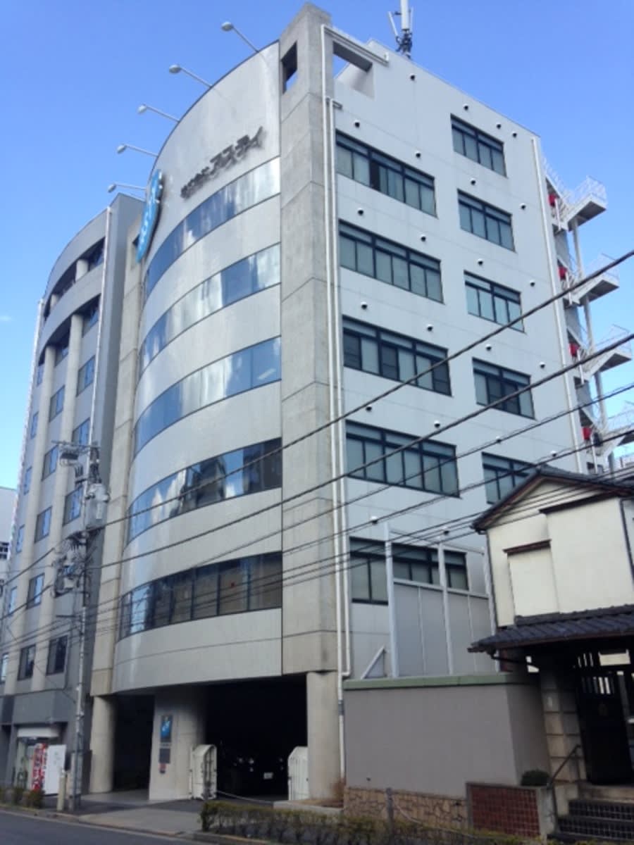 v20230506151909/fresh/building/J00100366064_1