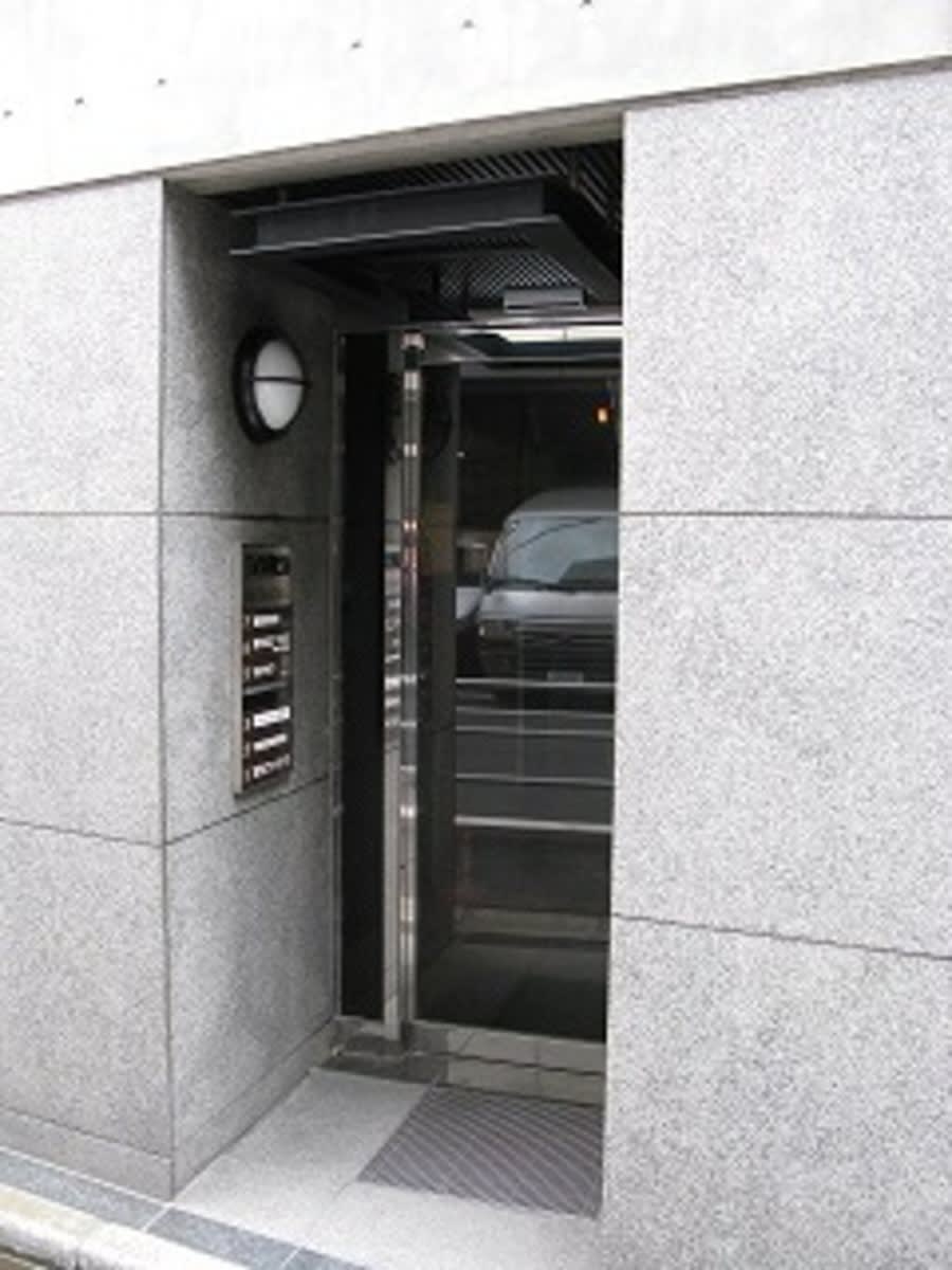 v20230506151909/fresh/building/J00100366694_3