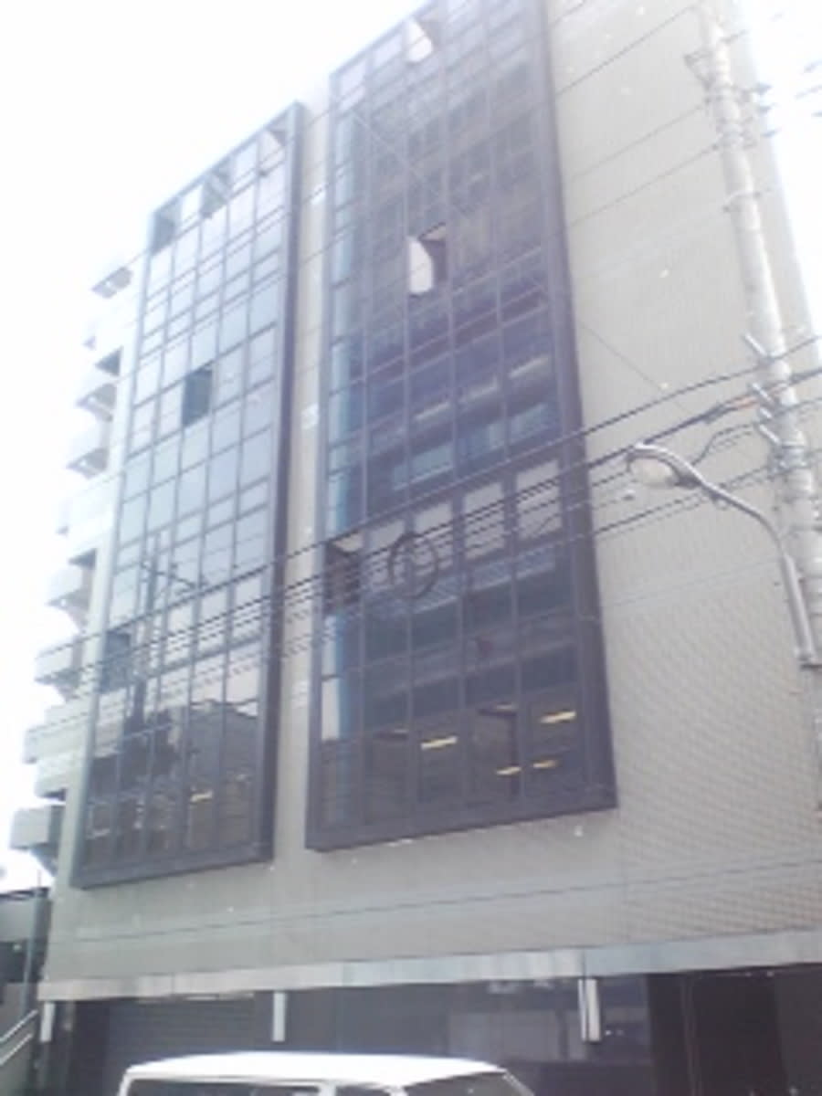 v20230506151909/fresh/building/J00100372300_1