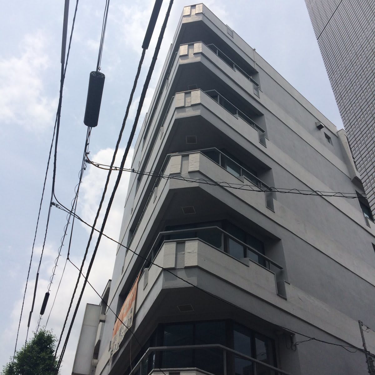 v20230506151909/fresh/building/J00100395190_10