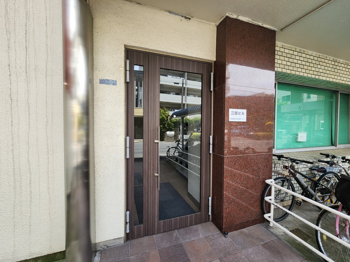 v20230802174043/fresh/building/J00100358746_3