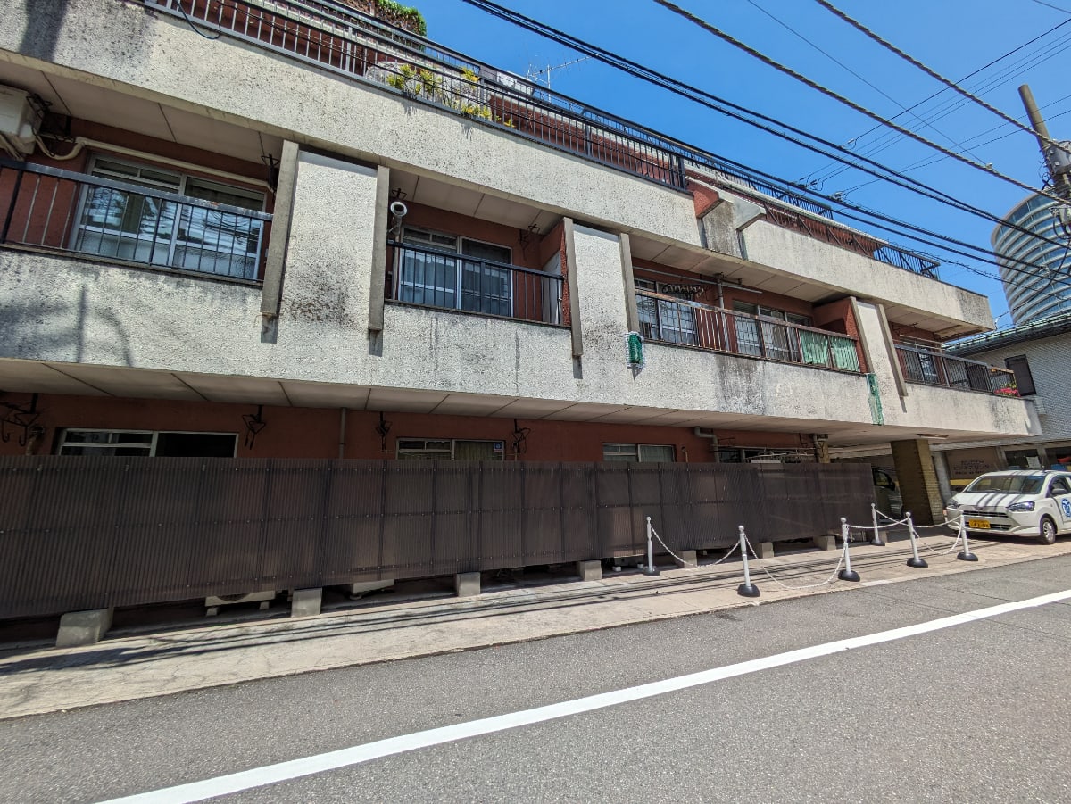 v20240520174108/fresh/building/J00100357067_17