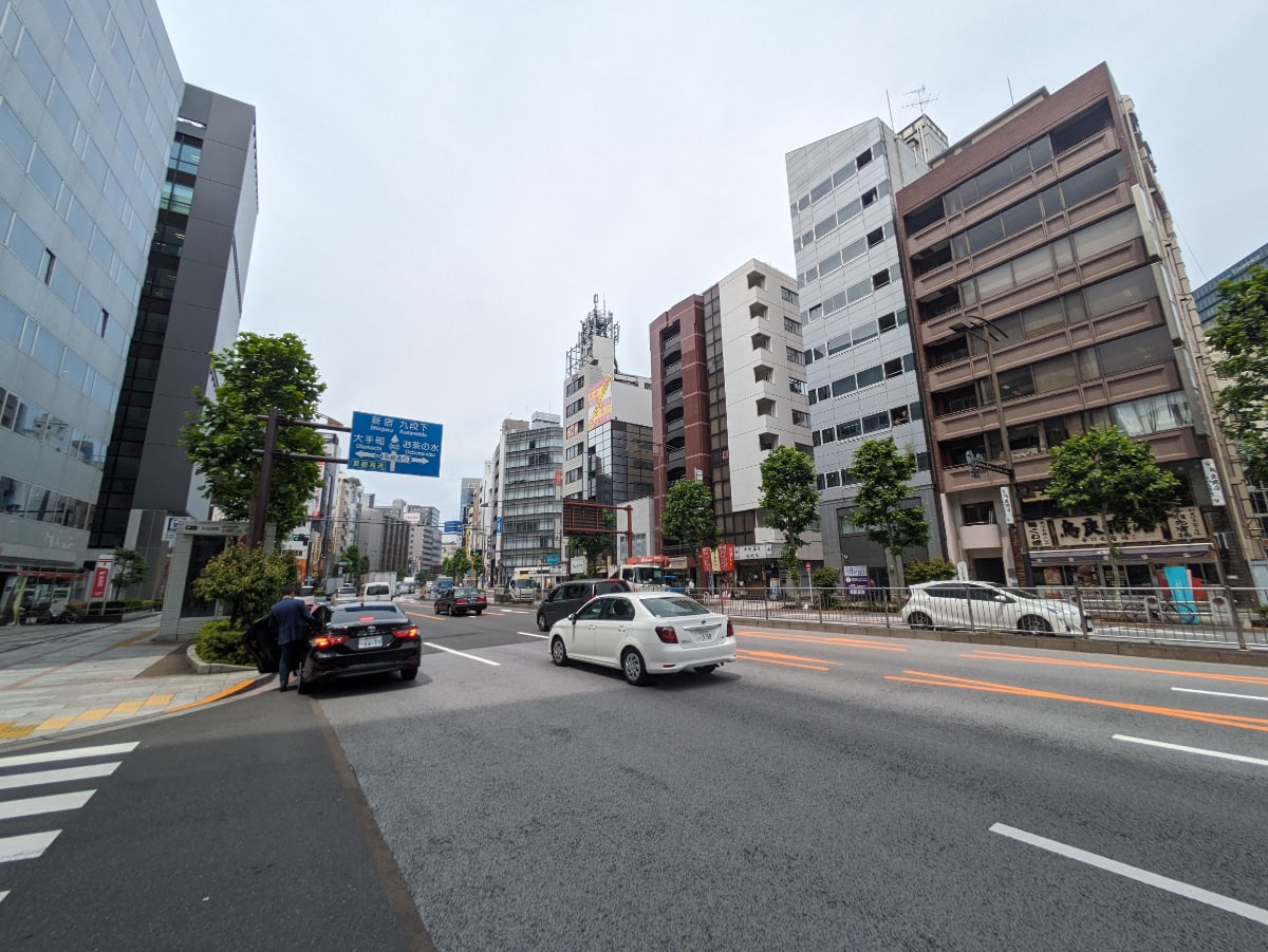 v20240527174055/fresh/building/J00100358808_2