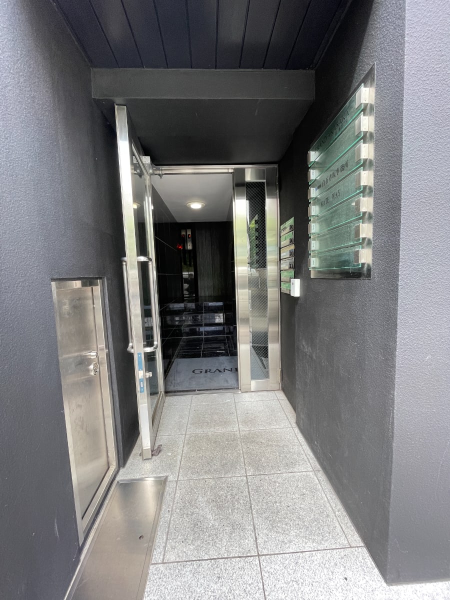 v20240527174055/fresh/building/J00100362446_3