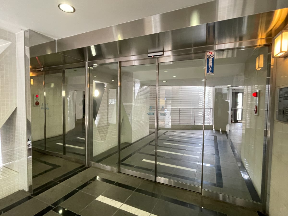 v20240527174055/fresh/building/J00100364361_6