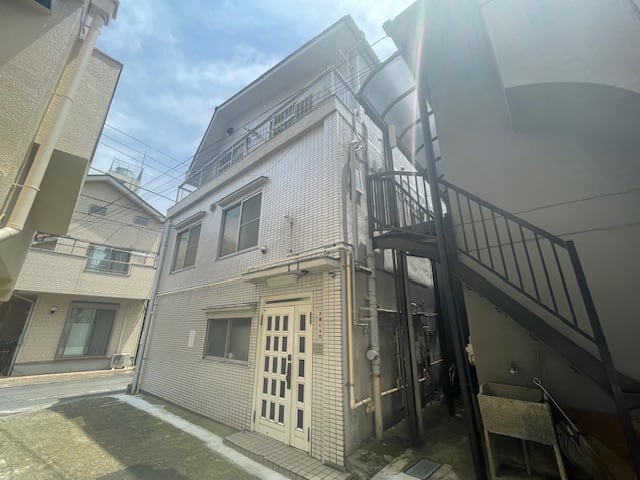 v20240531174108/fresh/building/J00100357612_5