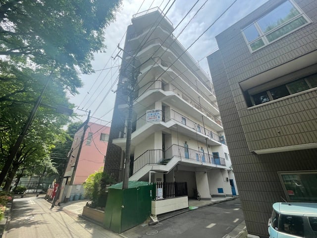 v20240531174108/fresh/building/J00100365035_1