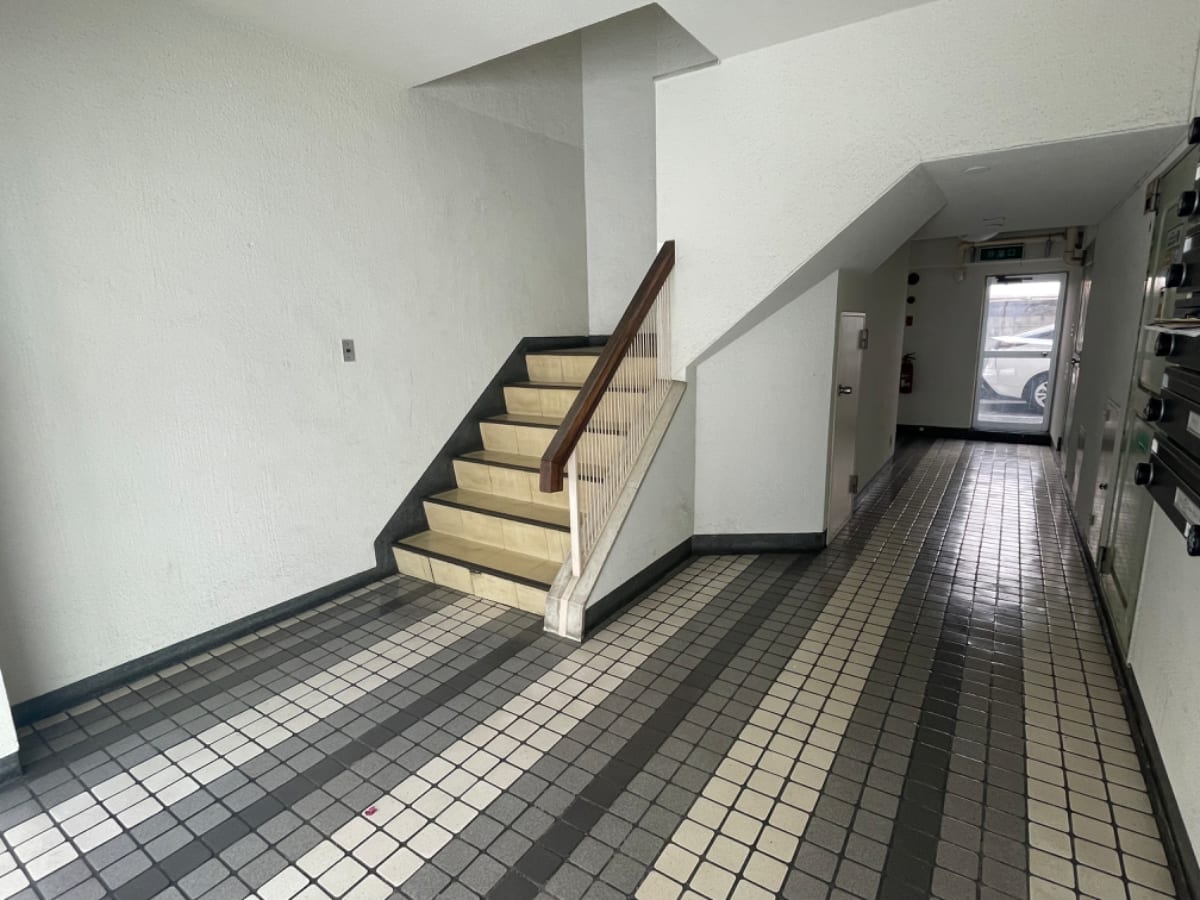 v20240531174108/fresh/building/J00100365195_9