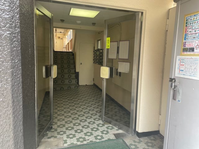 v20240531174108/fresh/building/J00100365577_3
