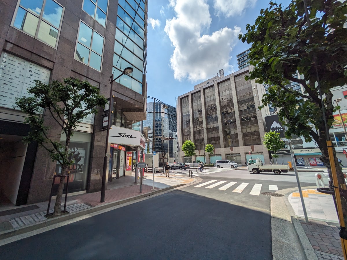 v20240531174108/fresh/building/J00100370151_2