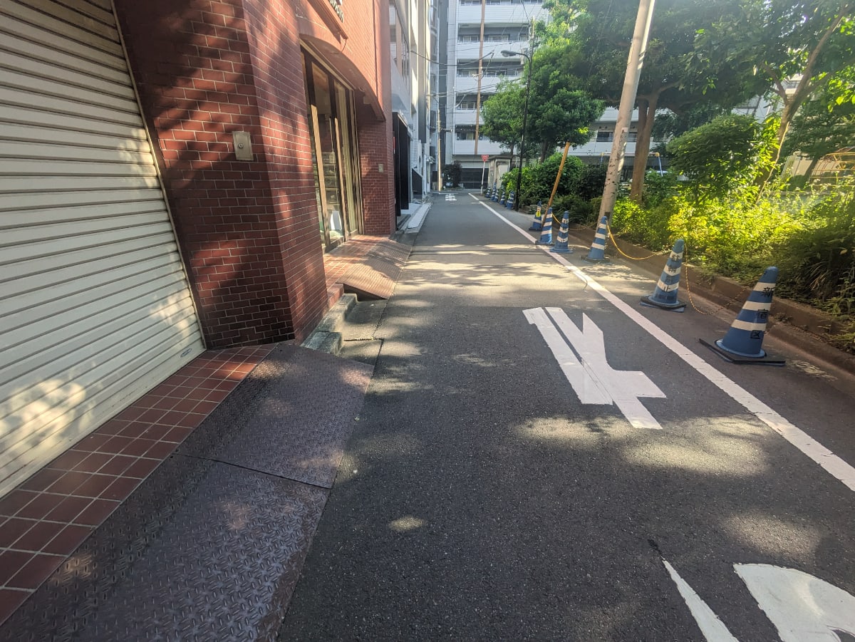 v20240604174052/fresh/building/J00100369422_12