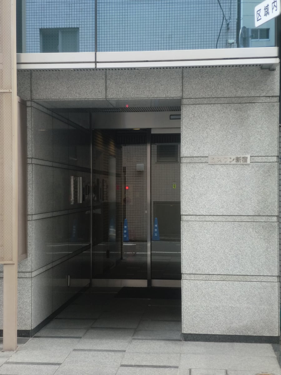 v20240606174059/fresh/building/J00100363304_3
