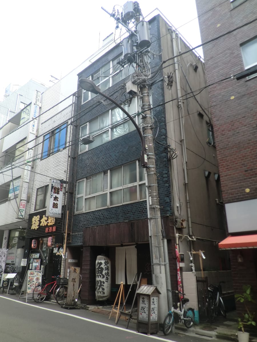v20240610174107/fresh/building/J00100366573_9