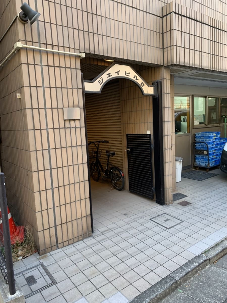 v20240618174107/fresh/building/J00100363765_3