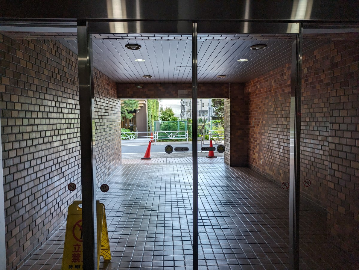 v20240621174059/fresh/building/J00100356604_14