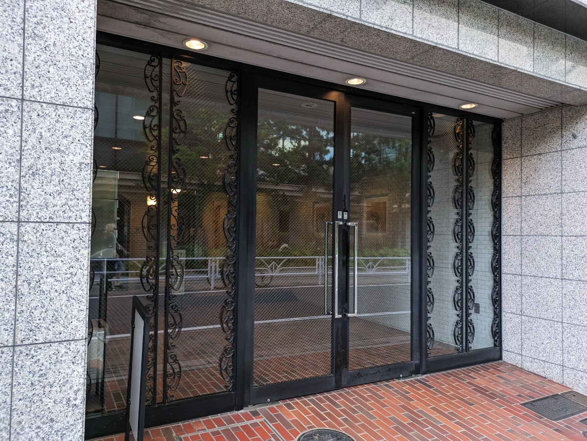 v20240621174059/fresh/building/J00100356605_3