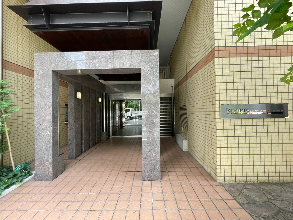 v20240625174107/fresh/building/J00100360404_3