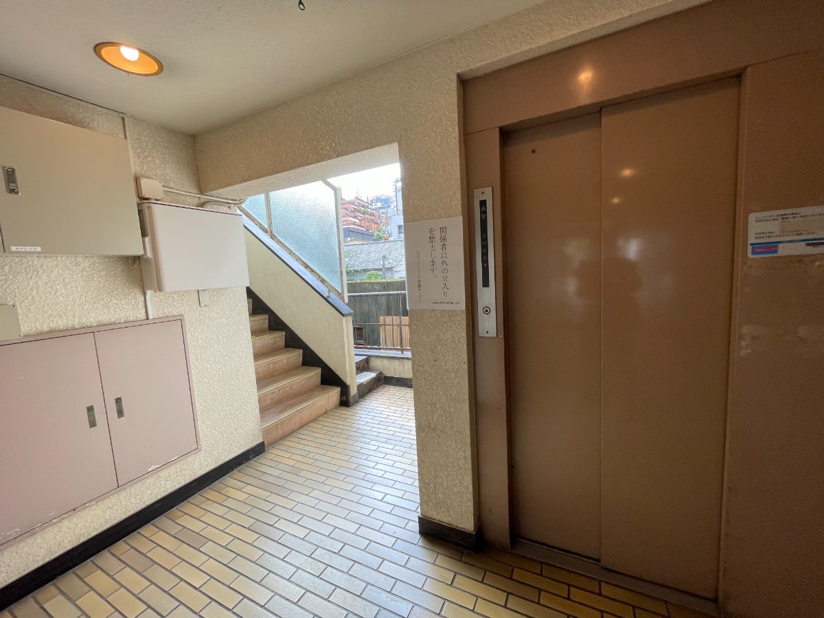 v20240627174056/fresh/building/J00100359430_5