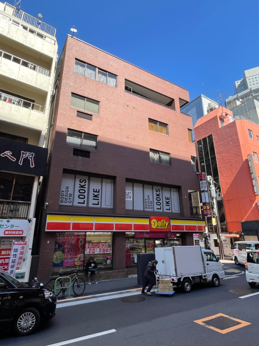 v20240628174055/fresh/building/J00100357244_5