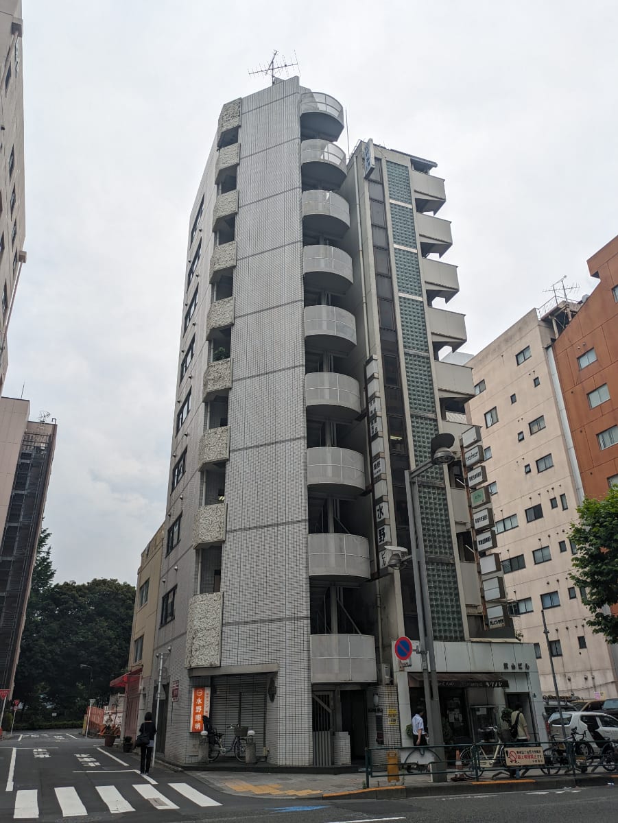 v20240701174101/fresh/building/J00100360352_11