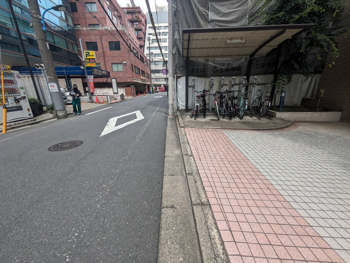 v20240701174101/fresh/building/J00100365765_9
