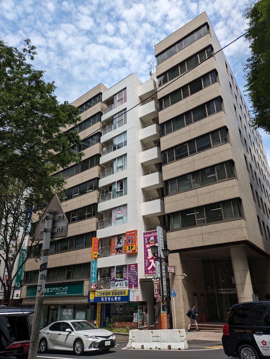 v20240705174054/fresh/building/J00100369182_1
