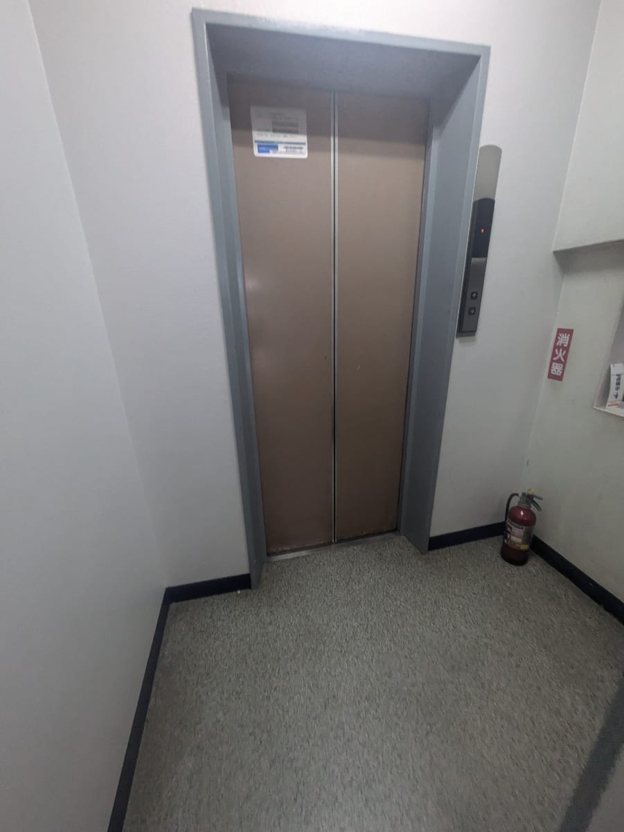v20240712174109/fresh/building/J00100370373_4