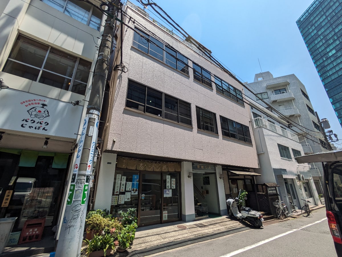 v20240716174113/fresh/building/J00100387220_1