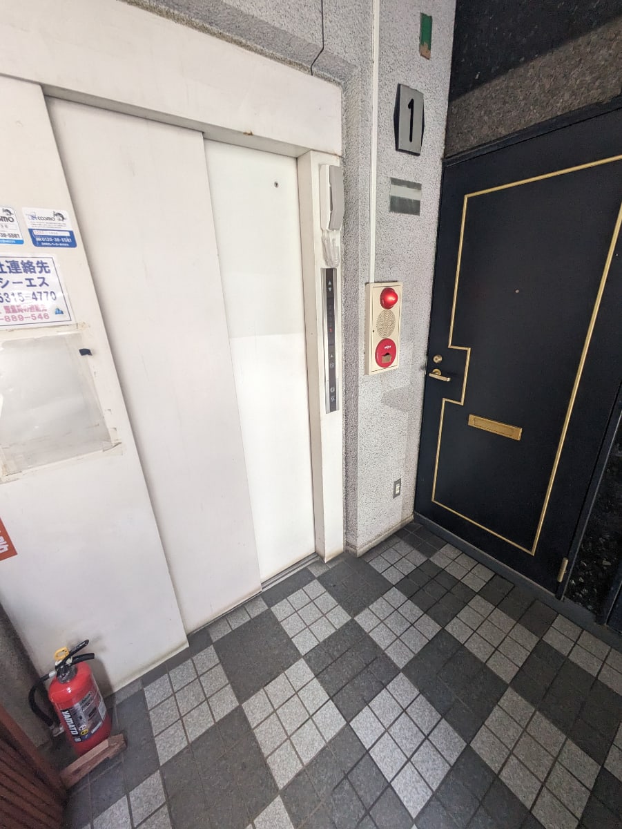 v20240729174115/fresh/building/J00100369518_4