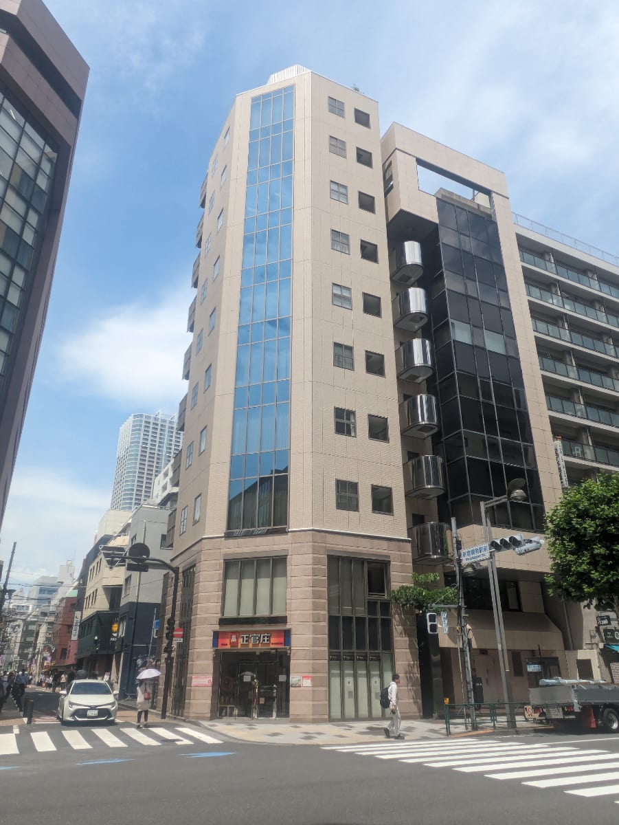 v20240729174115/fresh/building/J00100394891_17