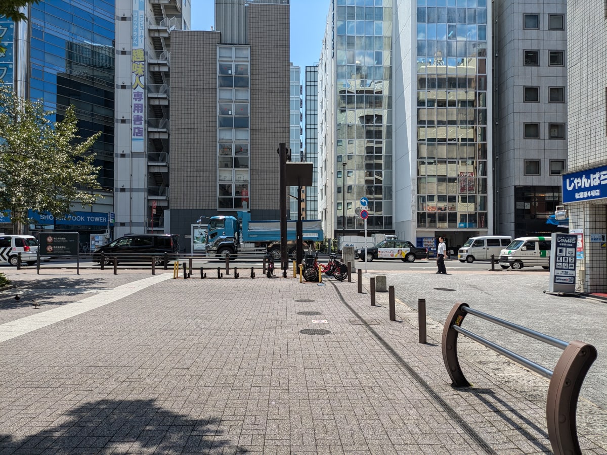 v20240808174100/fresh/building/J00100359748_2