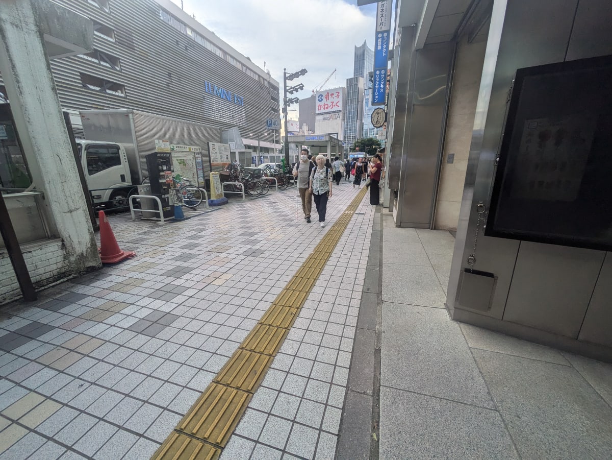 v20240808174100/fresh/building/J00100370186_11