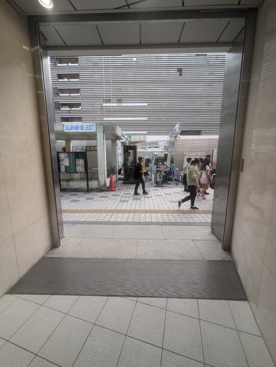 v20240808174100/fresh/building/J00100370186_8