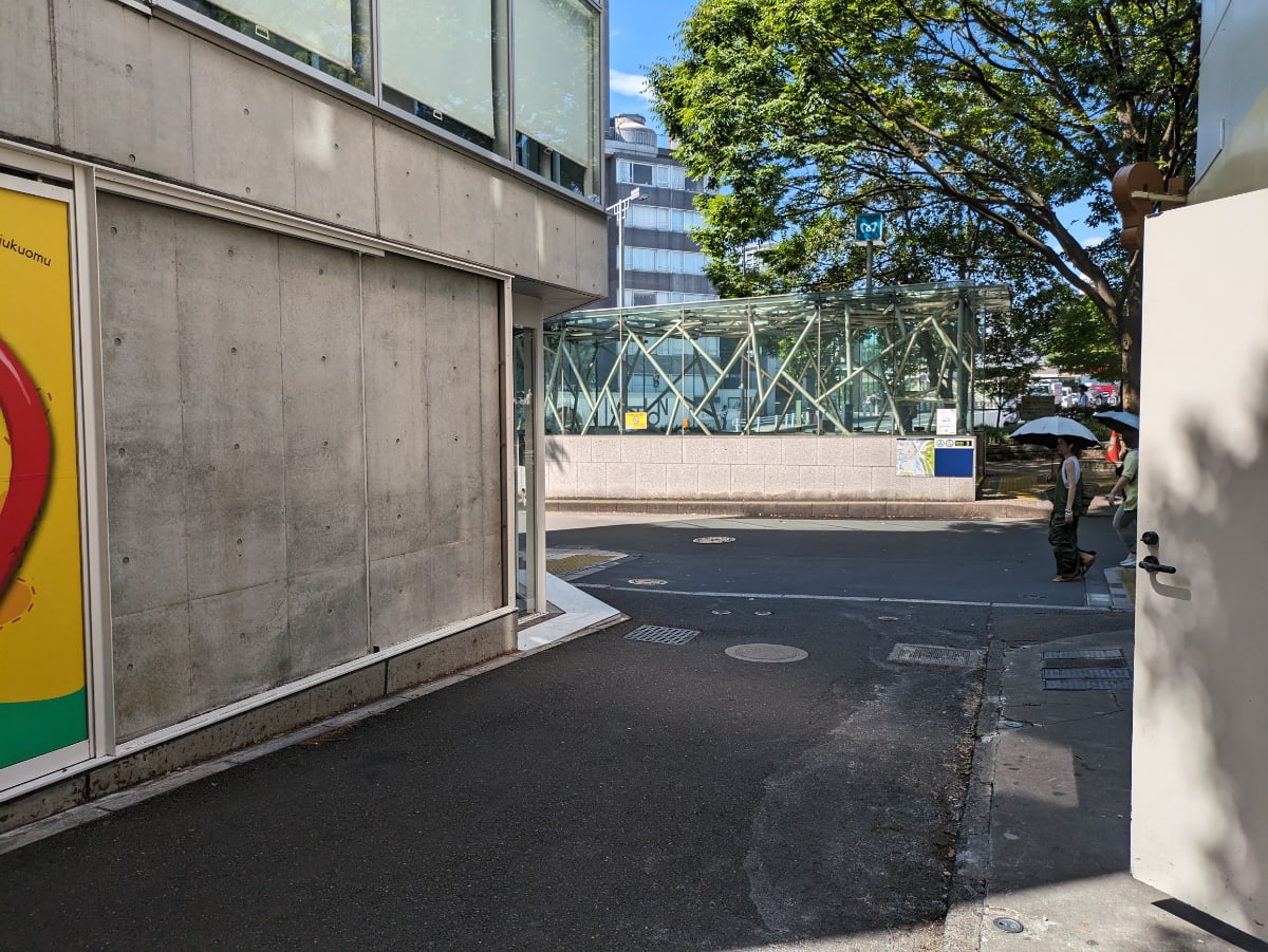 v20240816174048/fresh/building/J00100361880_14