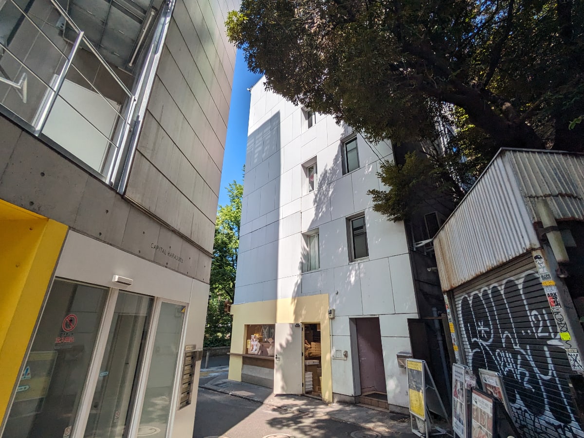 v20240816174048/fresh/building/J00100361880_15