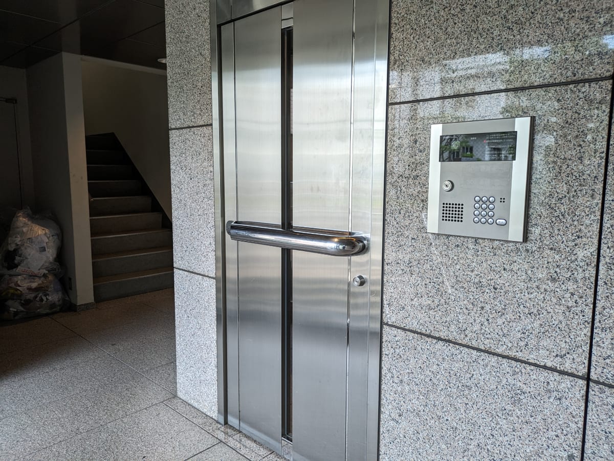 v20240822174132/fresh/building/J00100364237_7