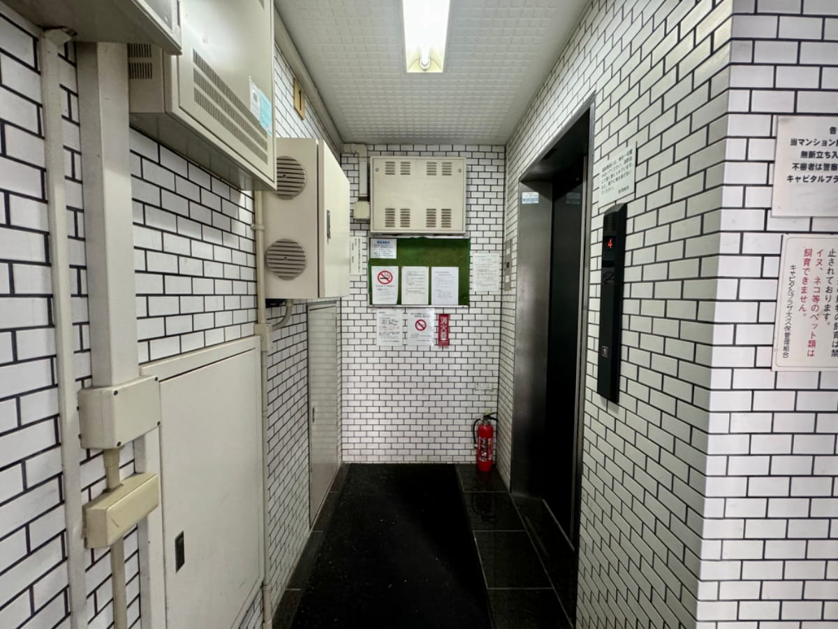 v20240823174100/fresh/building/J00100378042_10