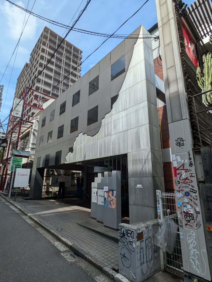 v20240830174107/fresh/building/J00100378387_6