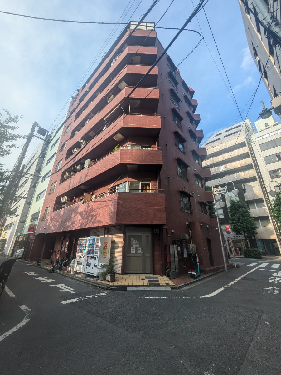 v20240903174106/fresh/building/J00100356872_1
