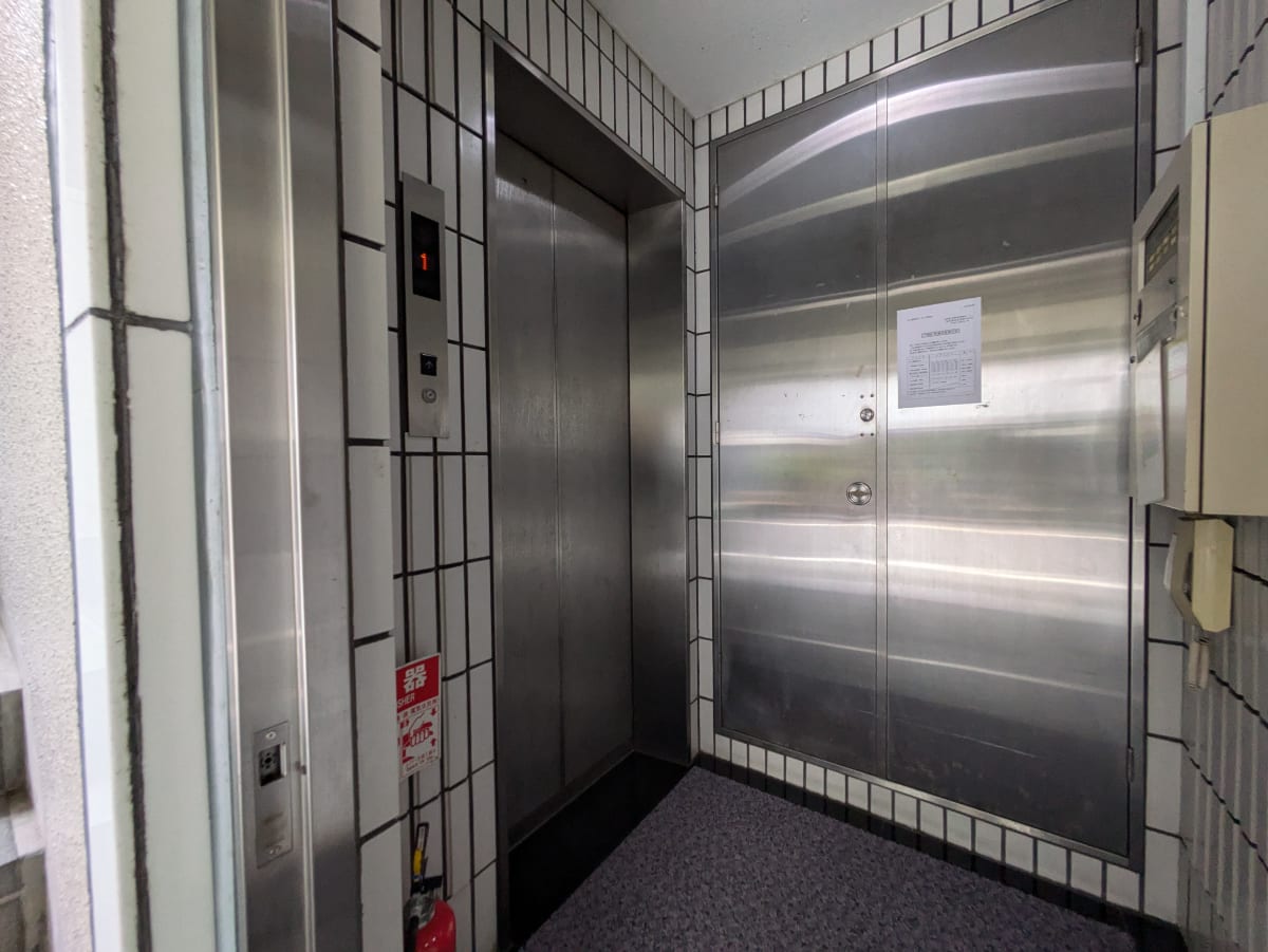 v20240925174106/fresh/building/J00100364708_4