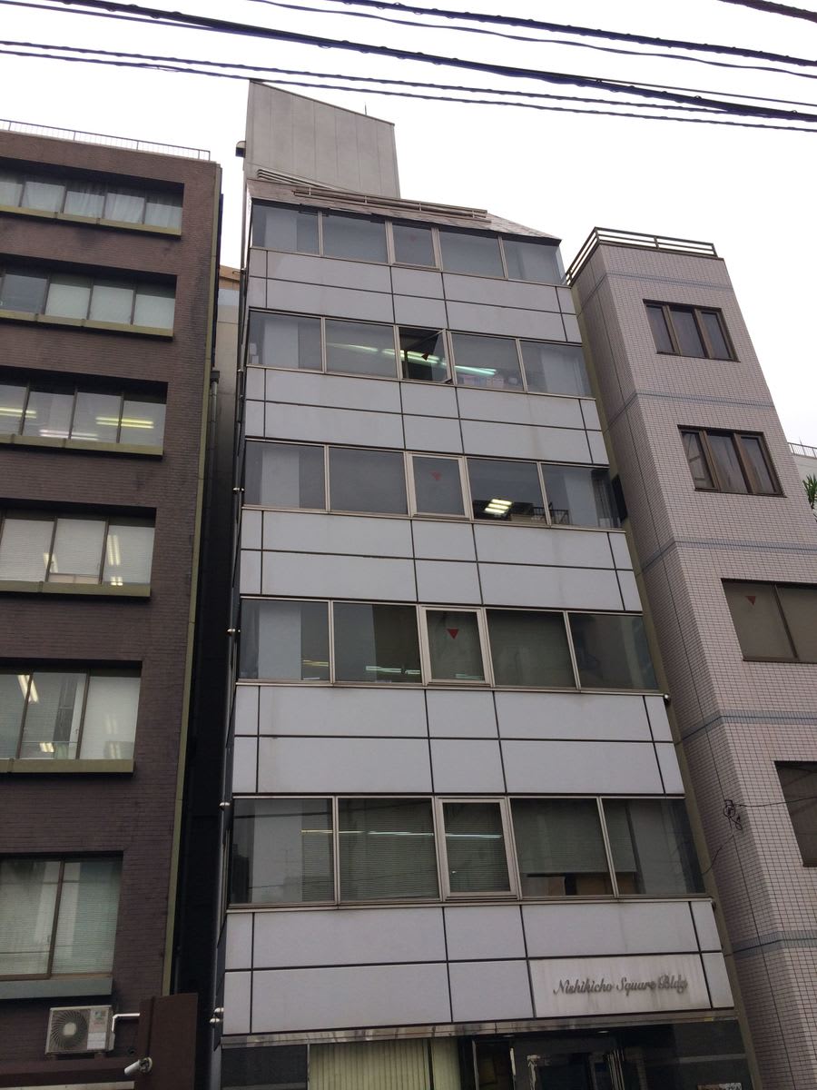 v20240925174106/fresh/building/J00100365944_9