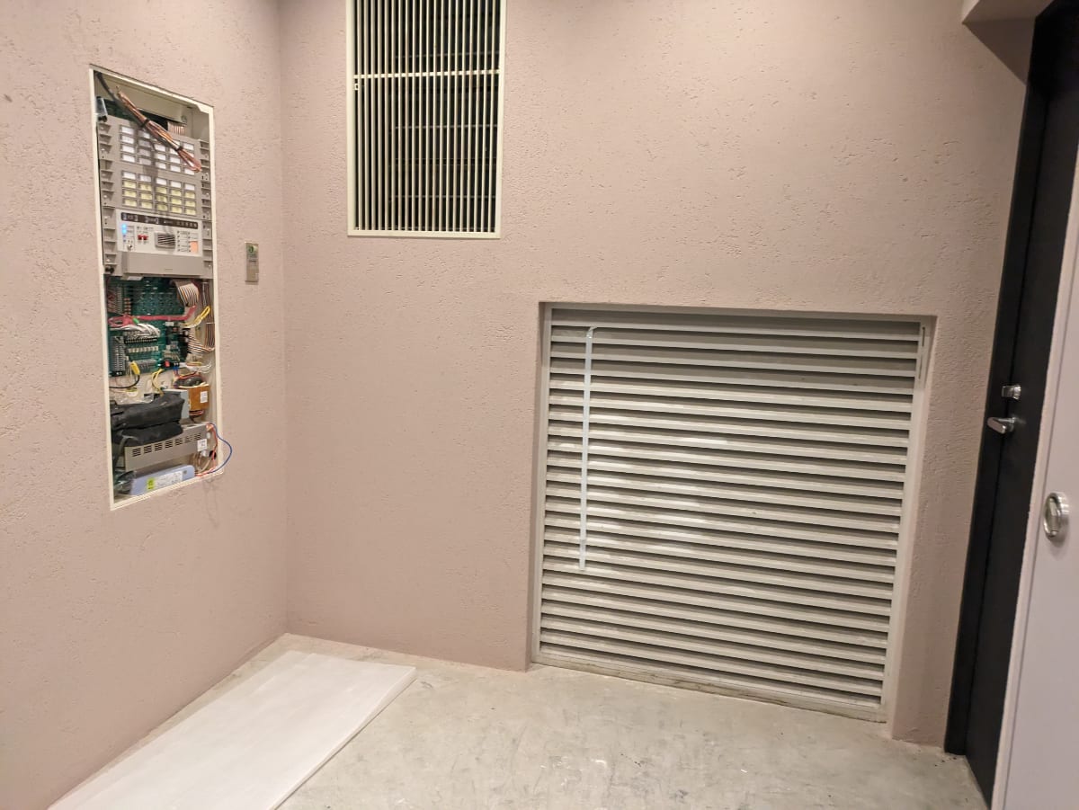v20240926174059/fresh/building/J00100367931_7