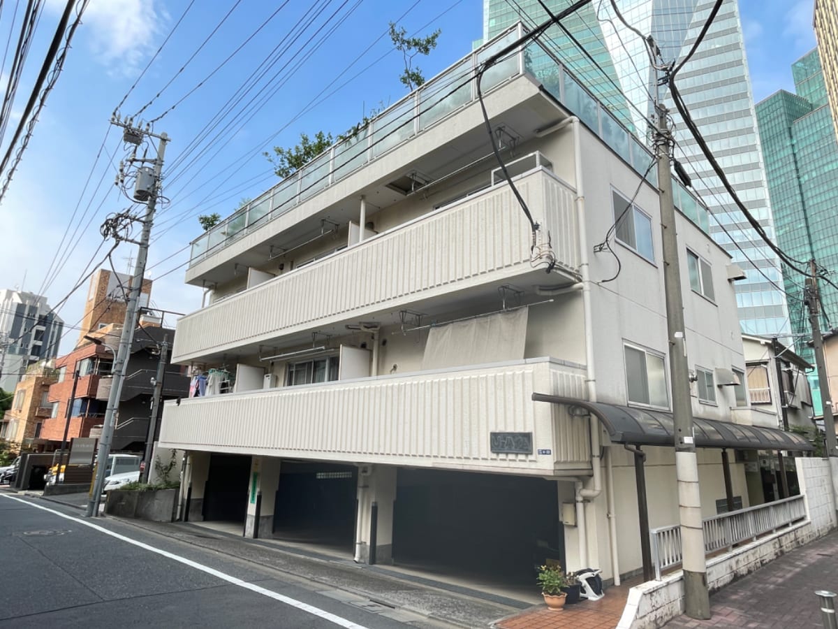 v20240927174107/fresh/building/J00100358310_1
