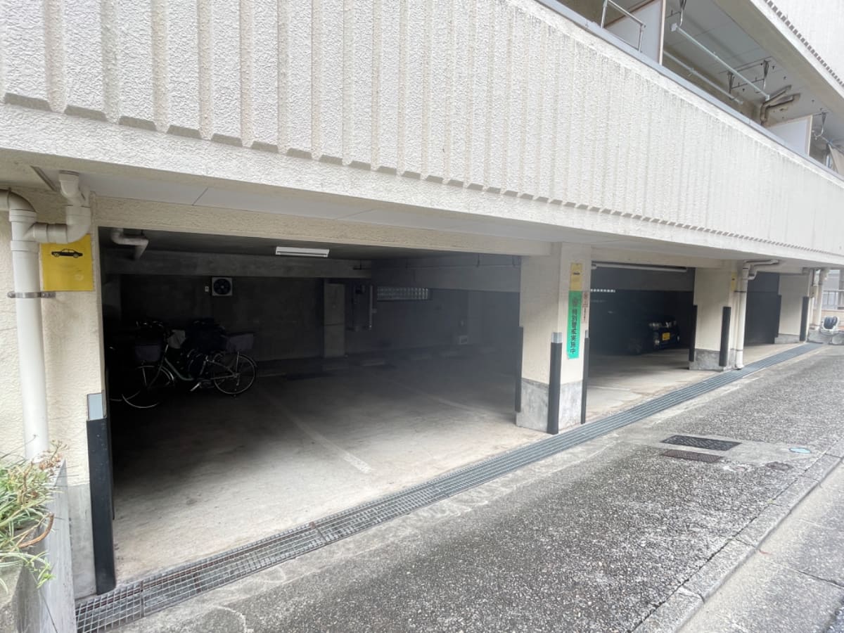 v20240927174107/fresh/building/J00100358310_12