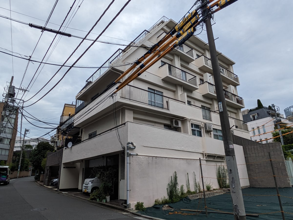 v20240927174107/fresh/building/J00100364155_1