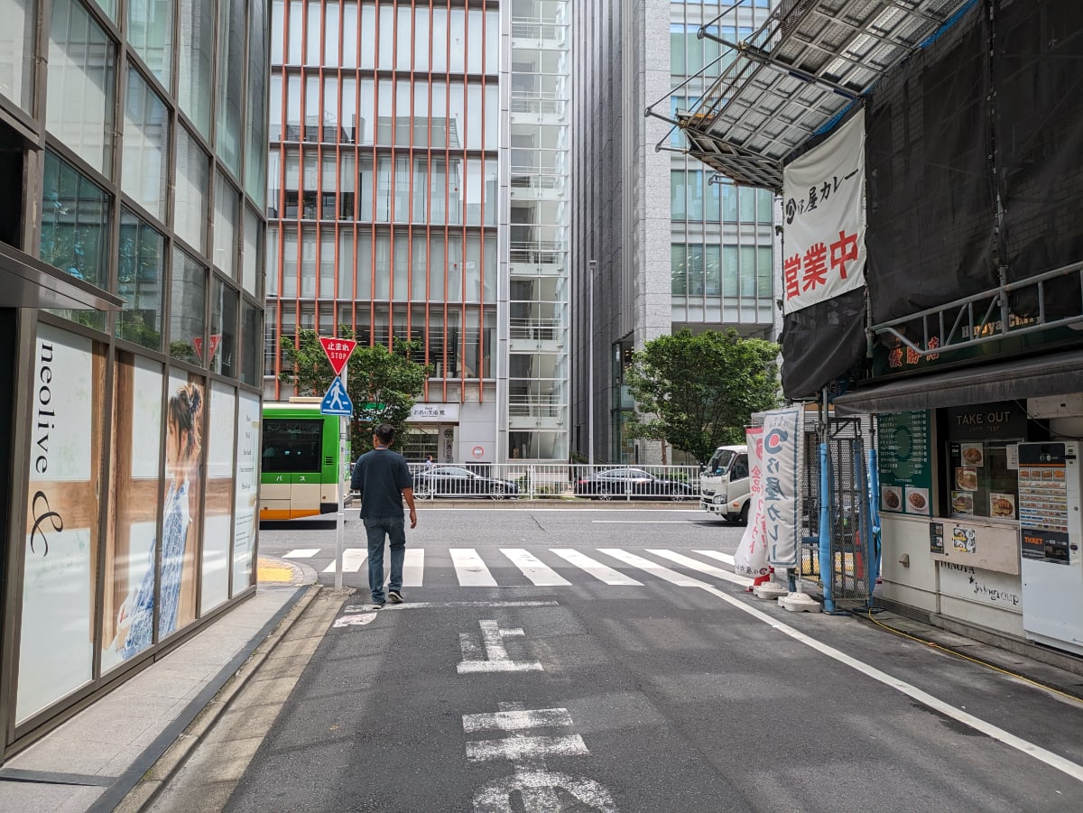 v20240927174107/fresh/building/J00100377578_10