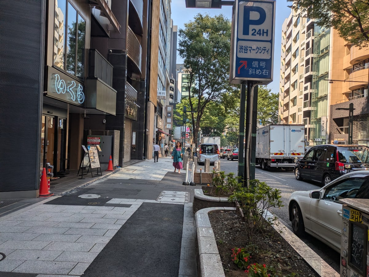 v20241008174054/fresh/building/J00100360228_2
