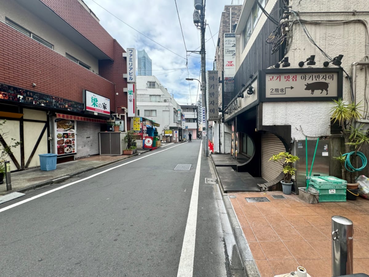 v20241008174054/fresh/building/J00100363935_13