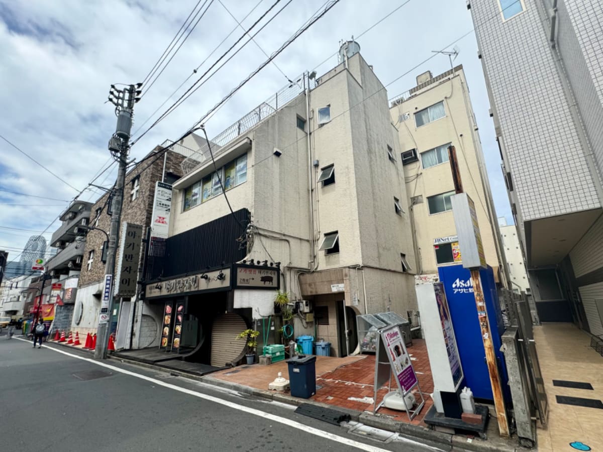 v20241008174054/fresh/building/J00100363935_6