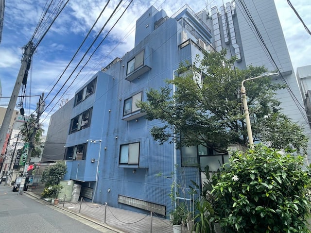 v20241008174054/fresh/building/J00100366877_6